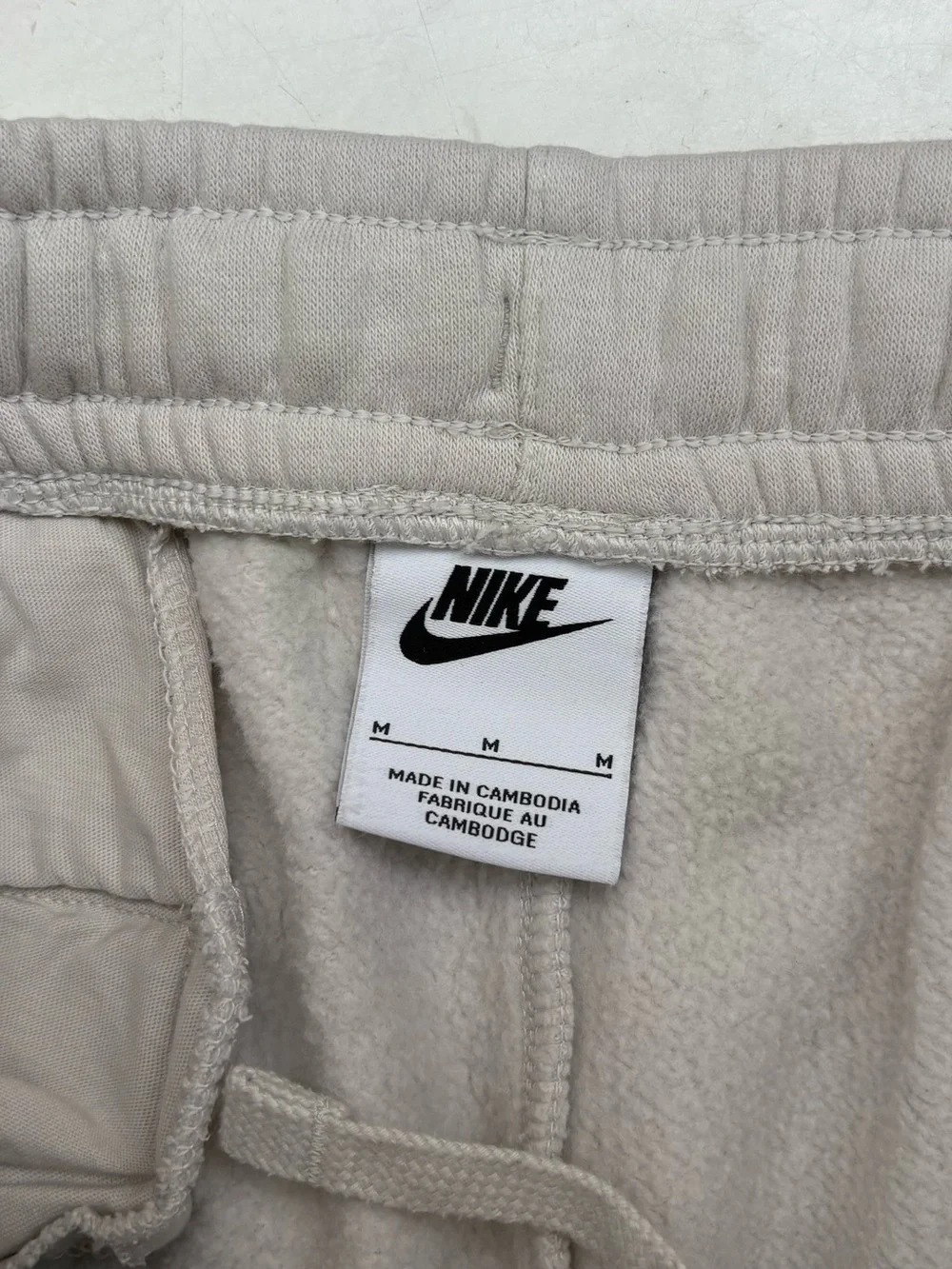 Nike Men’s Medium Ivory Sportswear Club Fleece Sweatpant Joggers Loungewear